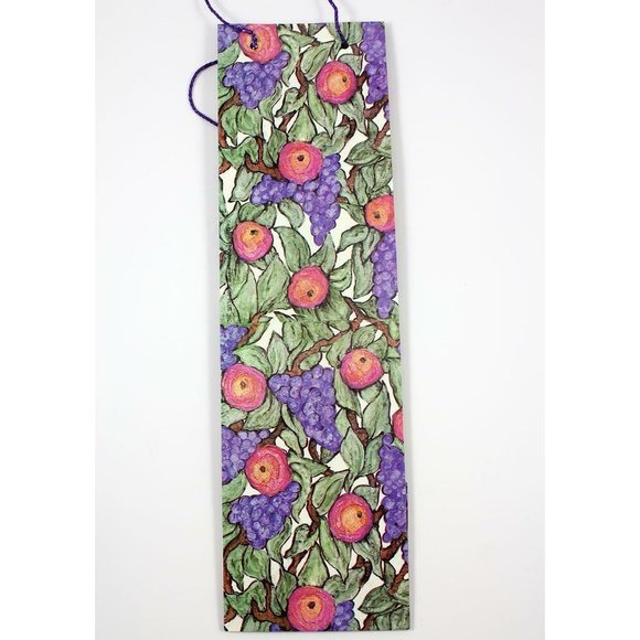 Lot 4 Small Gift Bags & 1 Wine Gift Bag Friends Birthday All Occasion Hallmark - Picture 6 of 7